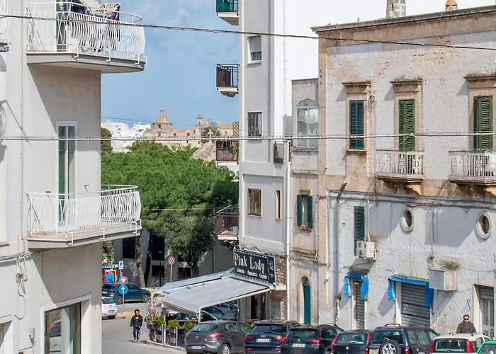 Nonna Nella Casa In Centro